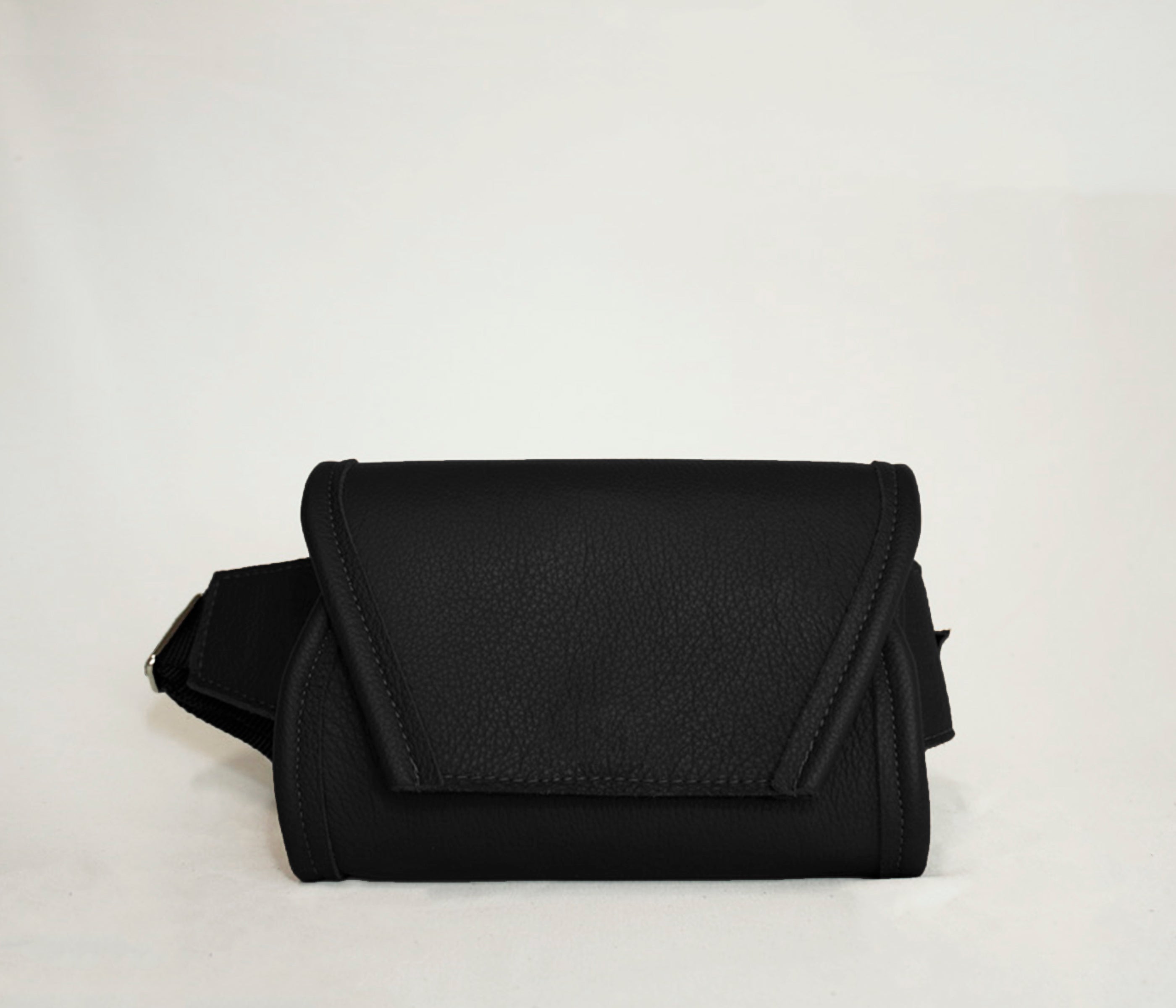 ML Crossbody Bag Black Ian James